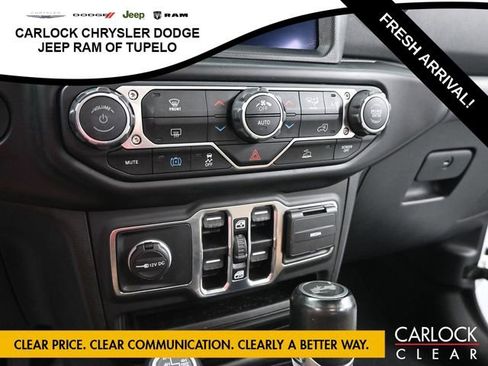 Used 2021 Jeep Wrangler Sahara image 24