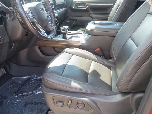 Used 2022 Chevrolet Silverado 1500 LT Trail Boss w/ LT Trail Boss Premium Package image 9