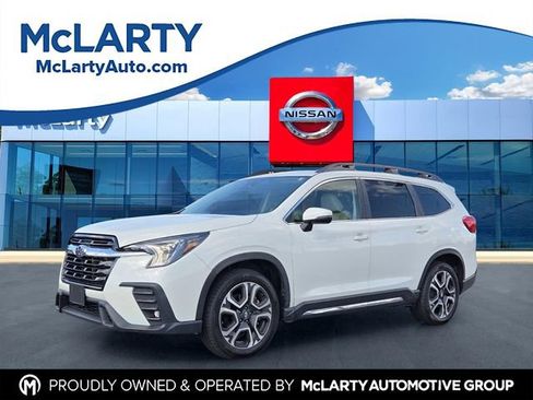 Used 2023 Subaru Ascent Limited AWD/4WD image 1
