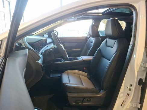 Used 2025 Nissan Murano SL image 14