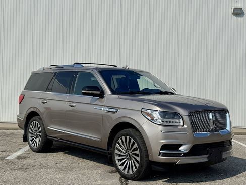 Used 2020 Lincoln Navigator Reserve w/ Luxury Package image 7