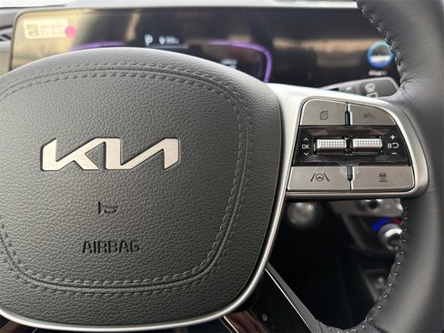 New 2025 Kia Telluride S image 26