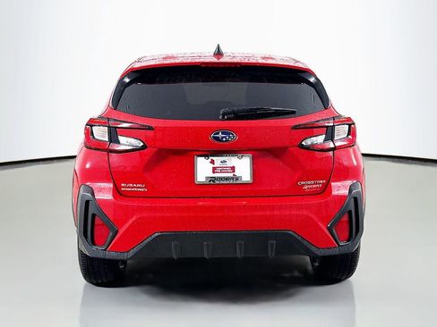 Used 2025 Subaru Crosstrek 2.0i image 7