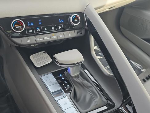 New 2026 Hyundai Elantra SEL Sport Premium FWD image 17