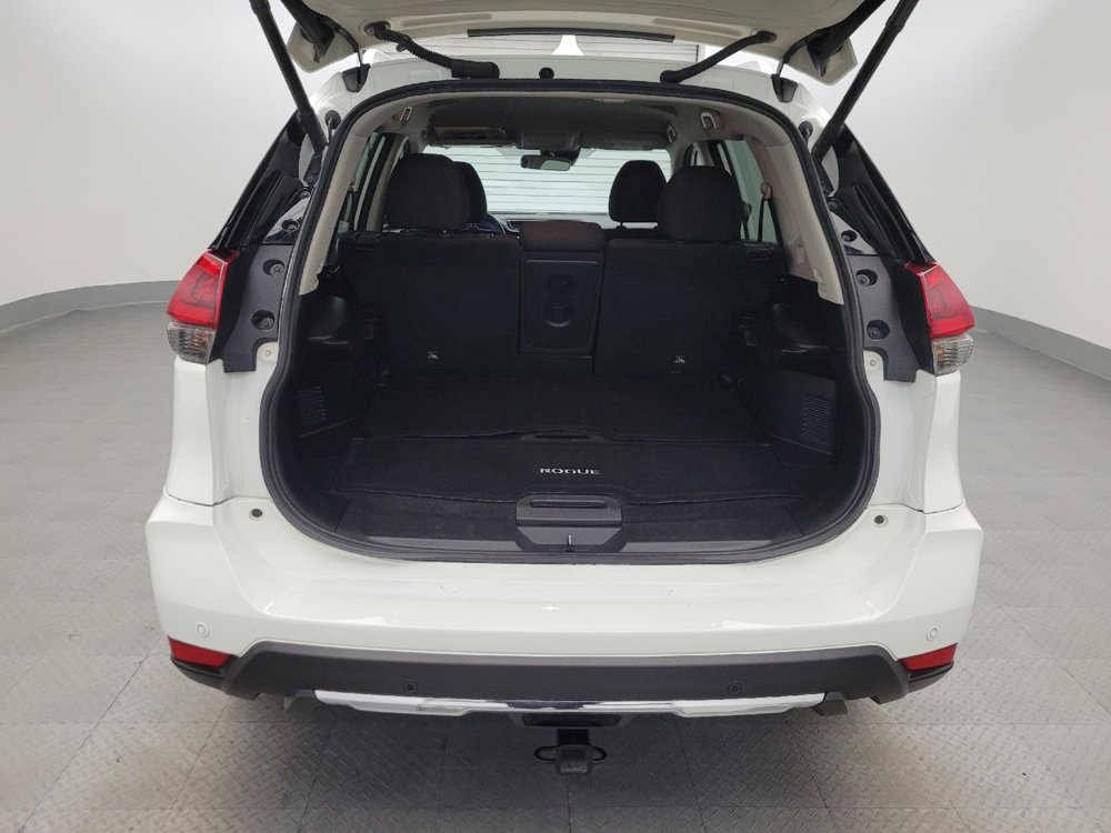 Used 2020 Nissan Rogue SV FWD image 29