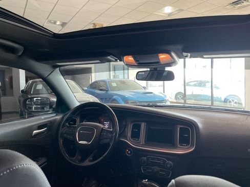 Used 2020 Dodge Charger SXT image 21