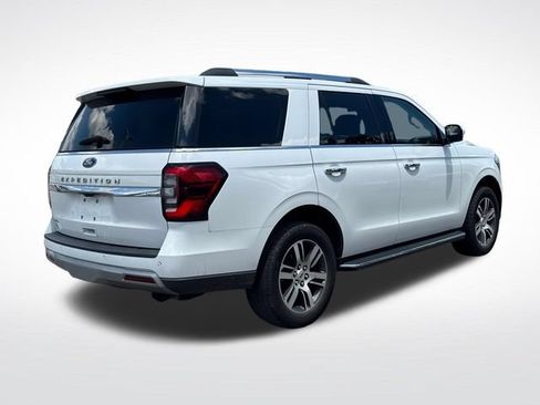 Used 2022 Ford Expedition Limited AWD/4WD image 6