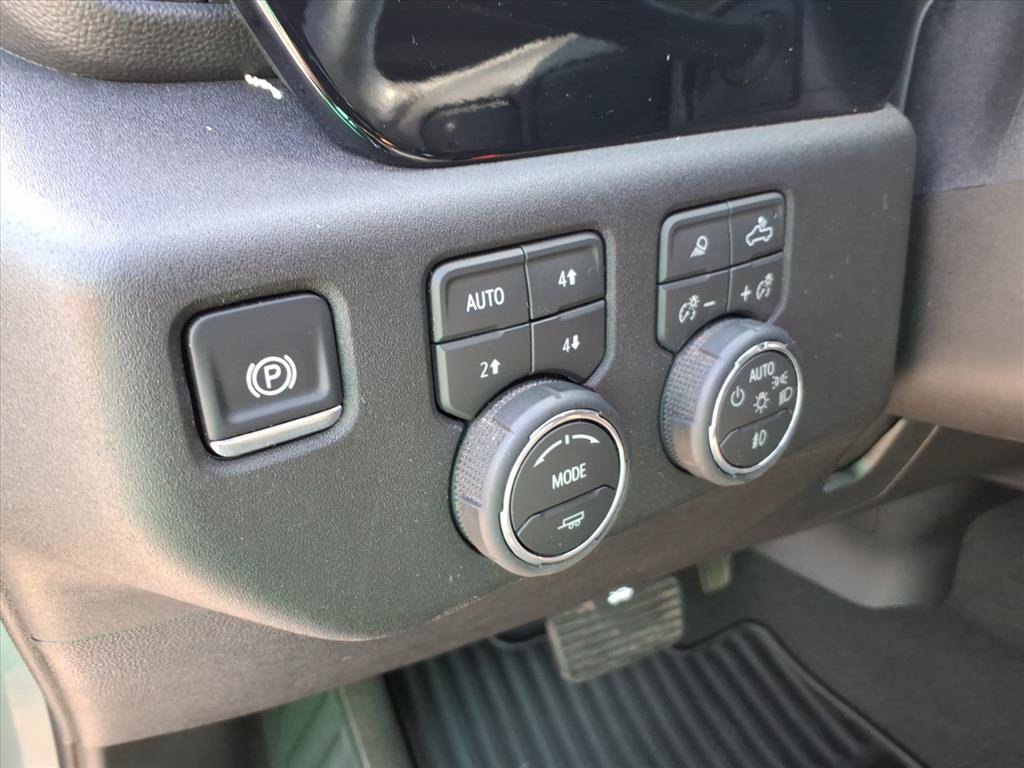 Used 2026 Chevrolet Silverado 2500 LTZ AWD/4WD image 23
