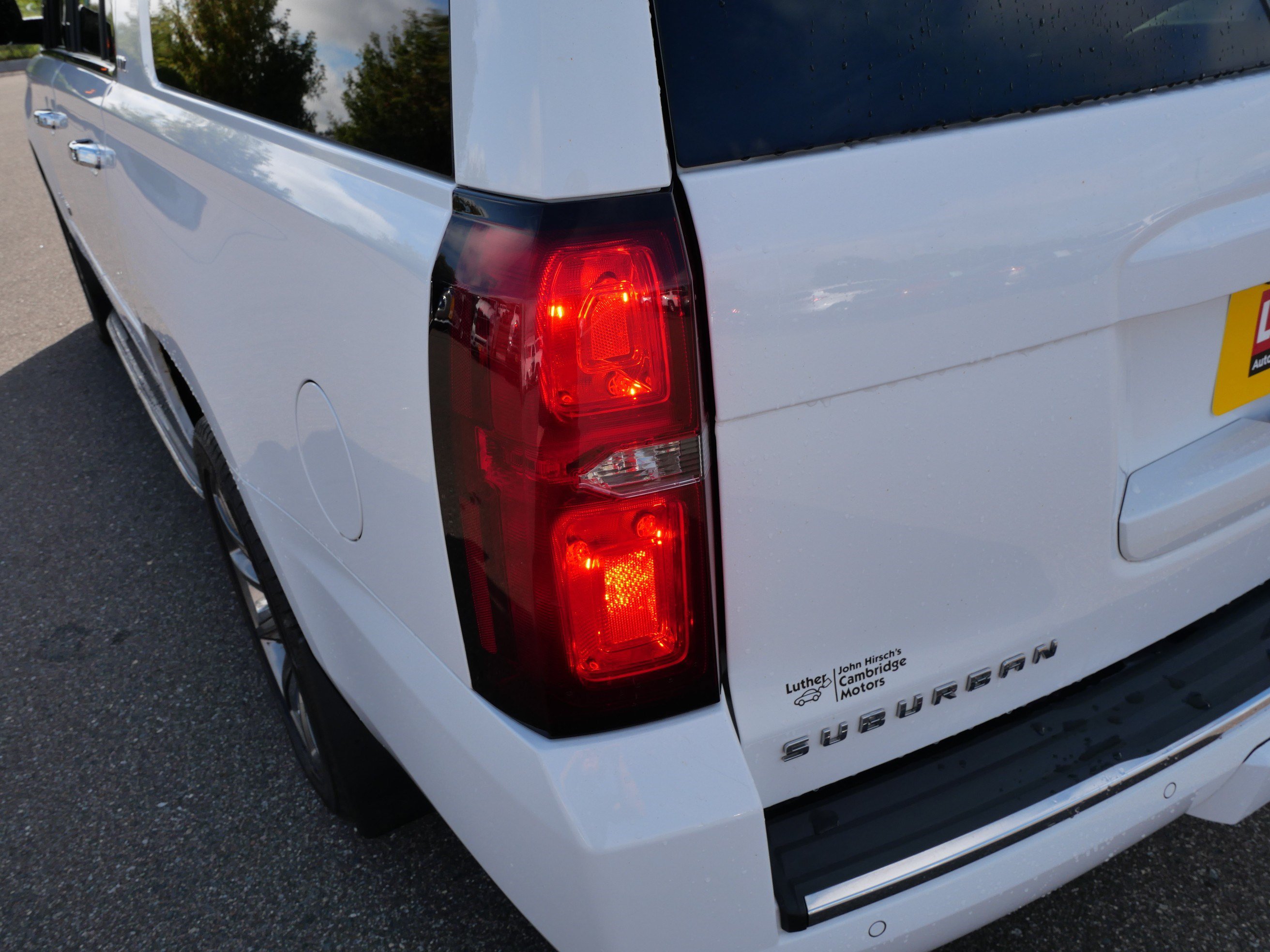 Used 2015 Chevrolet Suburban LTZ AWD/4WD image 18