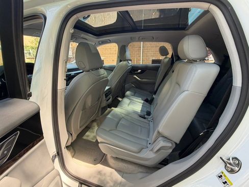 Used 2018 Audi Q7 3.0T Premium Plus w/ Premium Plus Package AWD/4WD image 13