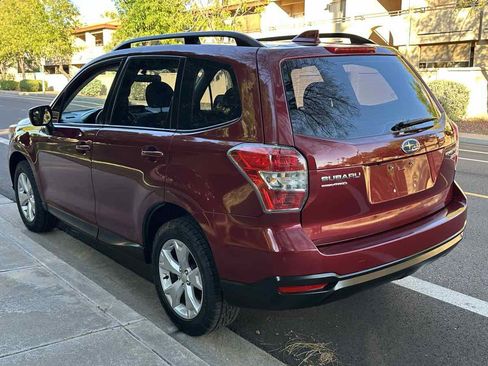 Used 2016 Subaru Forester 2.5i w/ Alloy Wheel Package image 6