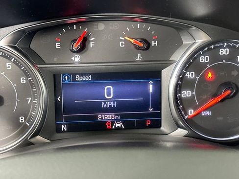 Used 2023 GMC Terrain SLE w/ Driver Convenience Package image 18