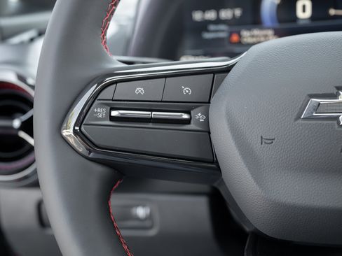 New 2026 Chevrolet Equinox EV RS image 21