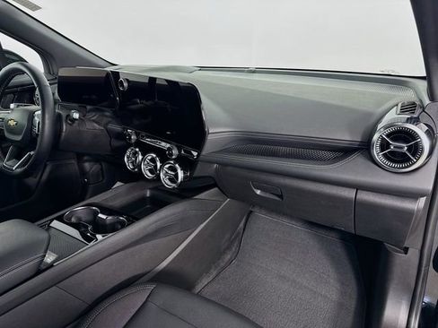 Used 2024 Chevrolet Blazer EV LT AWD/4WD image 29