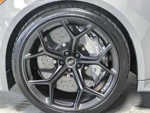 Used 2025 Audi RS 6 performance image 25