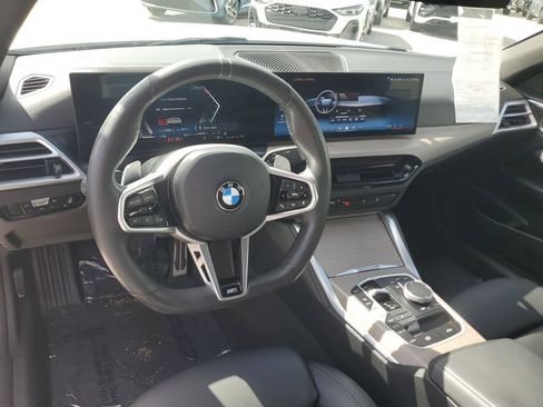Used 2025 BMW 430i xDrive Convertible w/ M Sport Package AWD/4WD image 17