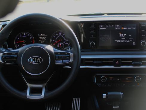 Used 2021 Kia K5 LXS image 18