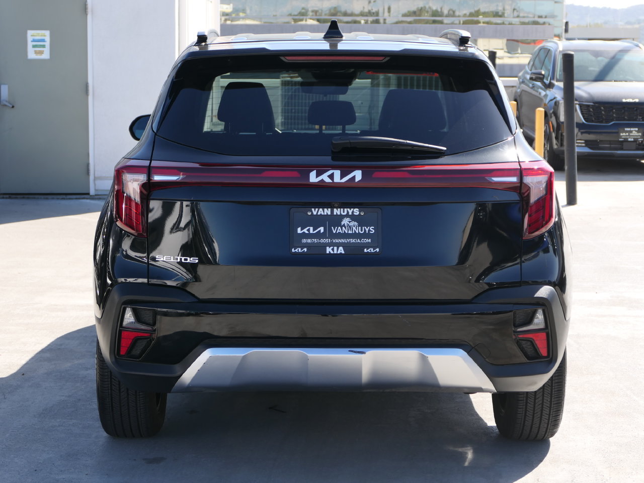 Certified 2024 Kia Seltos EX FWD image 4