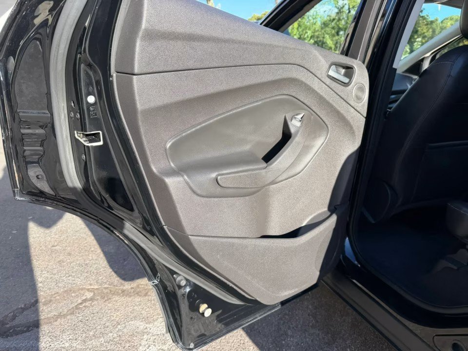 Used 2018 Ford Escape Titanium AWD/4WD image 11