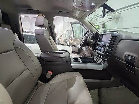 Used 2017 Chevrolet Silverado 1500 LTZ Z71 w/ LTZ Plus Package AWD/4WD image 21