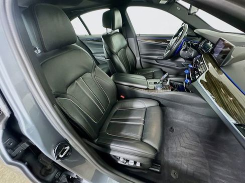 Used 2019 BMW M550i xDrive AWD/4WD image 8