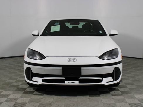 Used 2024 Hyundai Ioniq 6 SEL image 2