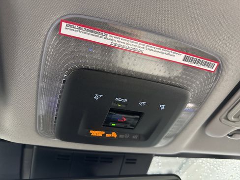 Certified 2024 Toyota Prius XLE image 31