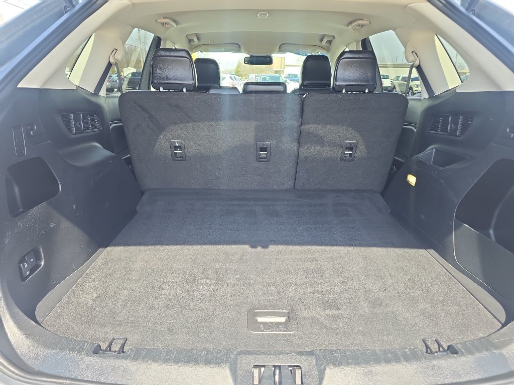 Used 2023 Ford Edge SEL AWD/4WD image 9