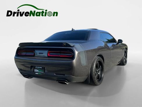 Used 2016 Dodge Challenger R/T Scat Pack RWD image 5