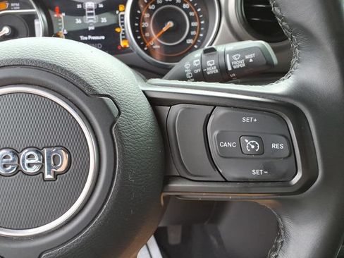 Used 2022 Jeep Wrangler Unlimited Sport w/ Sun And Sound Package AWD/4WD image 23