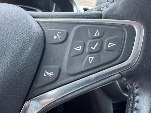 Used 2022 Chevrolet Equinox LT FWD image 17