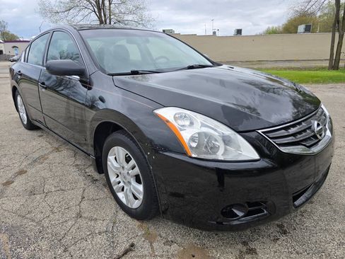 Used 2010 Nissan Altima 2.5 SL w/ SL Pkg FWD image 3