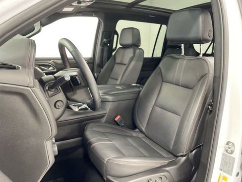 Used 2023 Chevrolet Suburban RST w/ Luxury Package AWD/4WD image 11