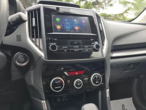 Used 2019 Subaru Forester Premium AWD/4WD image 17