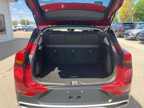 Certified 2023 Buick Encore GX Preferred w/ Cold Weather Comfort Package AWD/4WD image 10