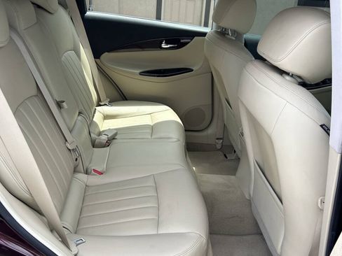 Used 2017 INFINITI QX50 2WD w/ Premium Plus Package image 17