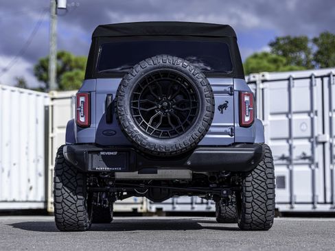 New 2025 Ford Bronco Badlands image 5