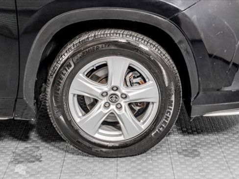 Used 2021 Toyota Highlander XSE image 34