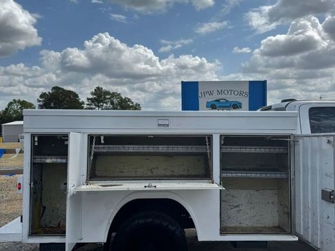 Used 2020 Ford F350 XL w/ Power Equipment Group image 12