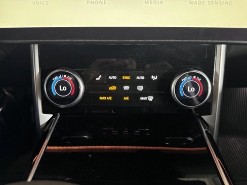 Used 2023 Land Rover Range Rover SE AWD/4WD image 37