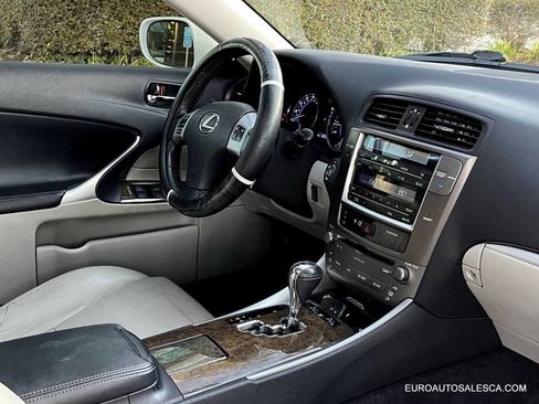 Used 2013 Lexus IS 250 Base 4dr Sedan w/ Premium Pkg Value Edition image 27