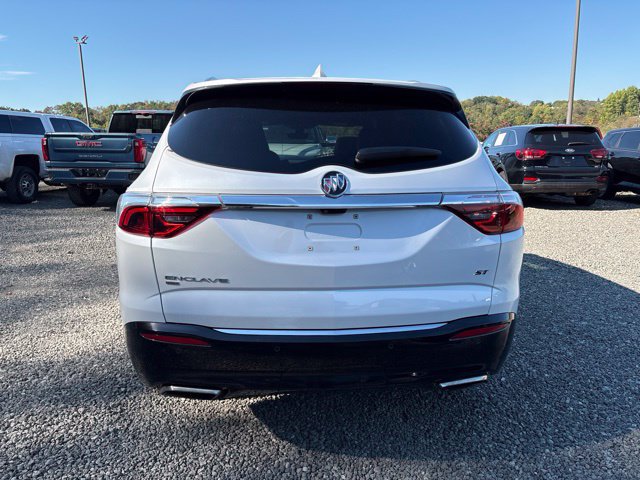 Used 2024 Buick Enclave Essence w/ Experience Buick Package AWD/4WD image 4