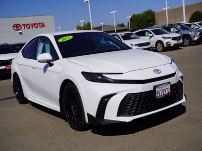 Used 2025 Toyota Camry SE