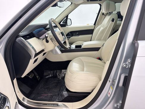 Certified 2024 Land Rover Range Rover Autobiography AWD/4WD image 5