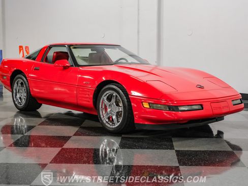 Used 1991 Chevrolet Corvette ZR-1 RWD image 18