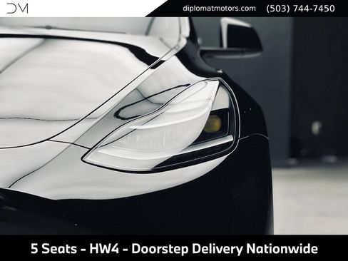 Used 2024 Tesla Model Y Performance AWD/4WD image 13