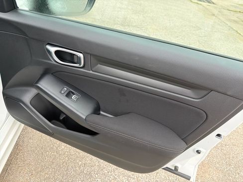 Used 2025 Honda Civic Sport image 36