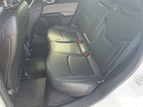 Used 2025 Jeep Compass Limited AWD/4WD image 6