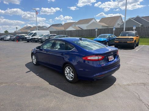 Used 2015 Ford Fusion SE FWD image 5