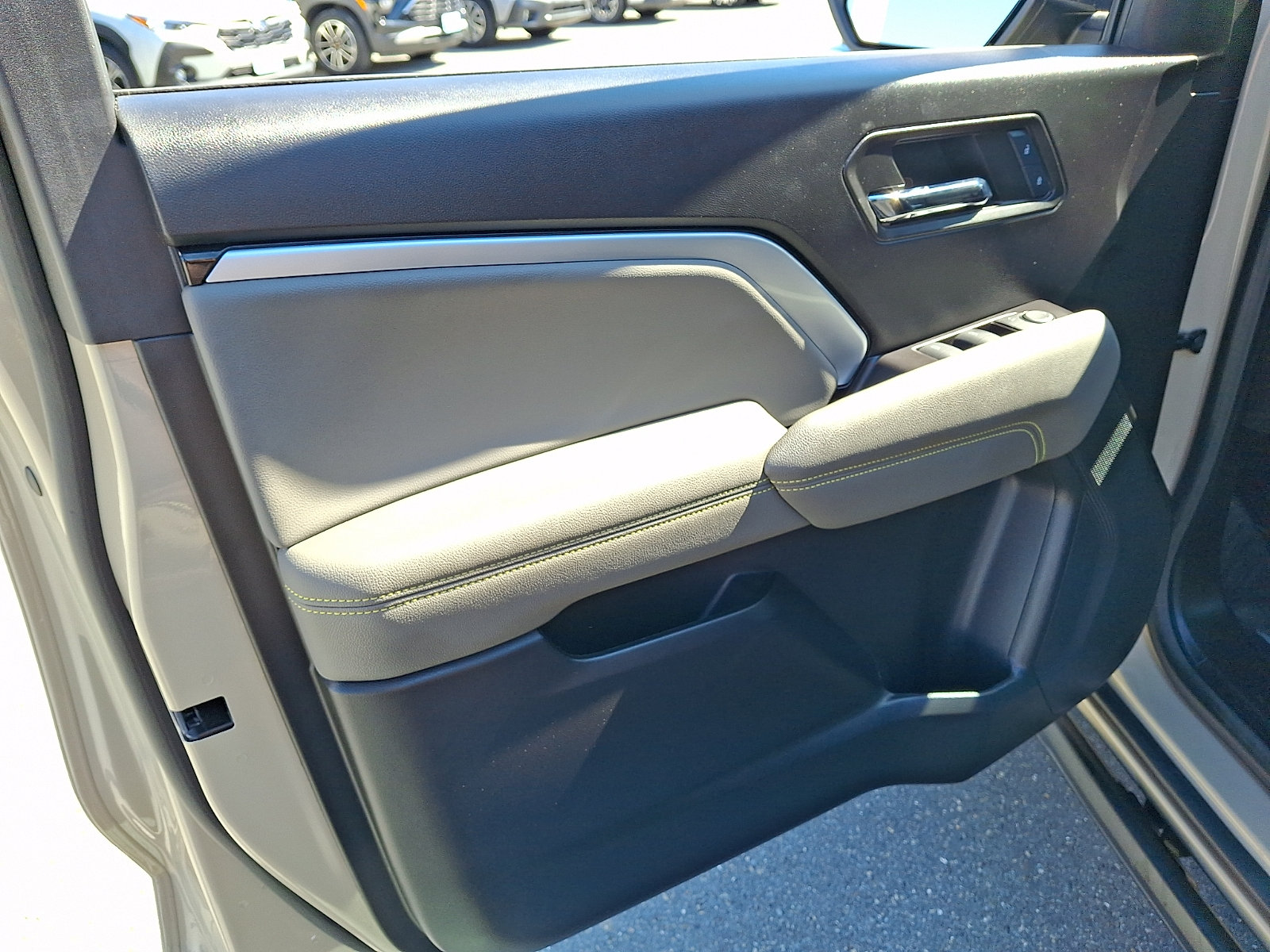 Certified 2024 Chevrolet Colorado ZR2 AWD/4WD image 12
